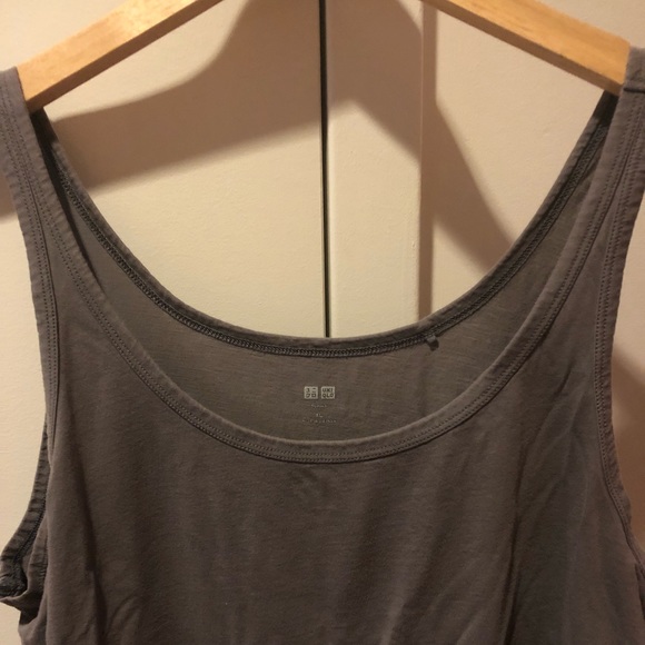⛔️SOLD⛔️ Uniqlo 🌚 100% Cotton Tank Top - Picture 6 of 8